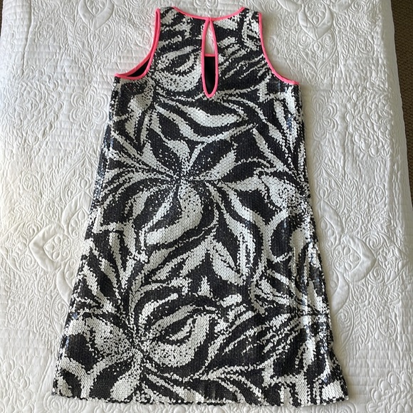 Lilly Pulitzer Courtin Sneak A Peek Black White Sequin Shift Dress 6 $268 - Picture 6 of 9
